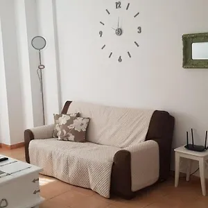 https://centro-apartamento-nuevo.in-canary-islands.com